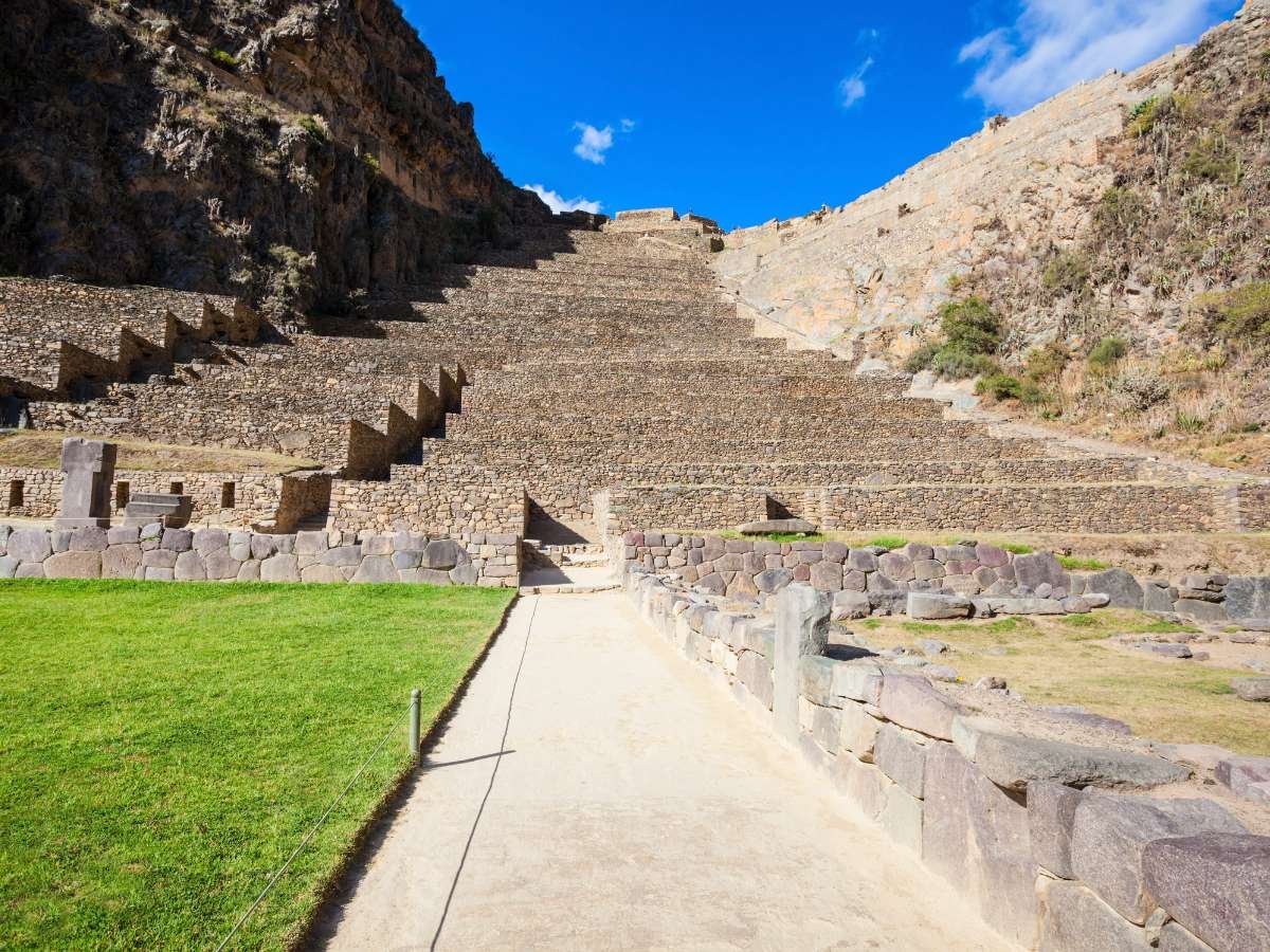 DÍA 2: VALLE SAGRADO / Aguas Calientes